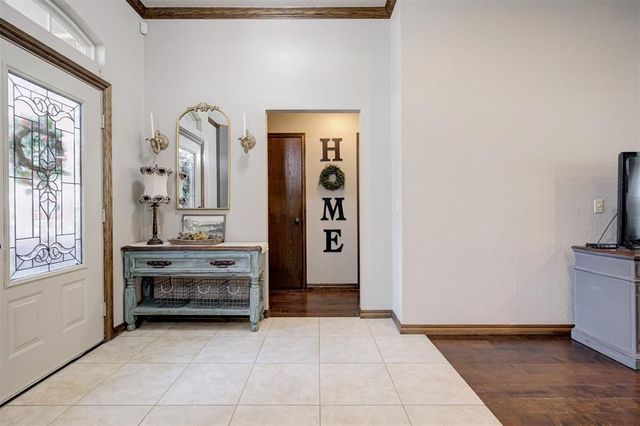 106 Southpointe Avenue, Tuttle, OK 73089