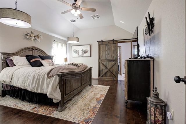 106 Southpointe Avenue, Tuttle, OK 73089