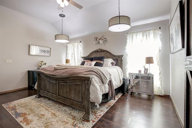 106 Southpointe Avenue, Tuttle, OK 73089