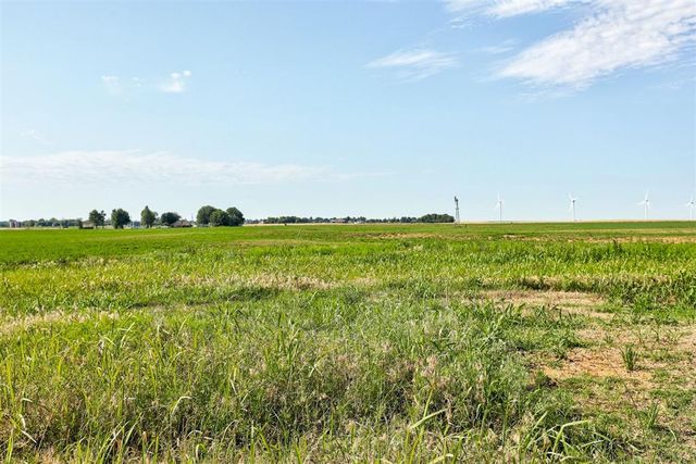 106 Southpointe Avenue, Tuttle, OK 73089