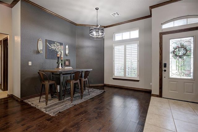 106 Southpointe Avenue, Tuttle, OK 73089