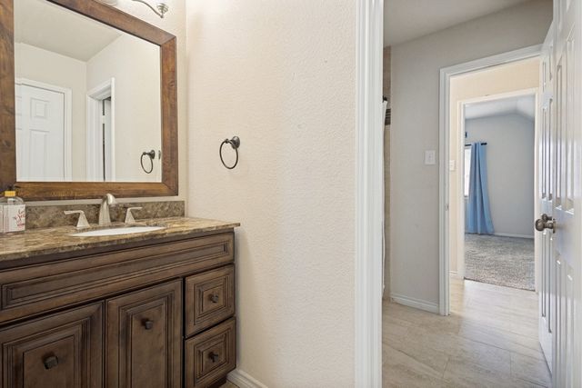 302 Village Trail, Trophy Club, TX 76262