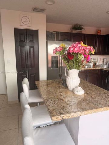 10863 NW 53 LN, Doral, FL 33178