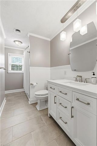 1220 Abingdon Way, Winston-salem, NC 27106