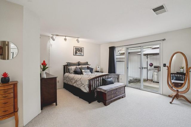 321 Baird Dr, Folsom, CA 95630