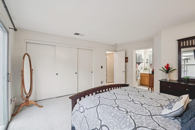 321 Baird Dr, Folsom, CA 95630