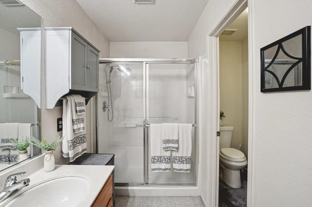 321 Baird Dr, Folsom, CA 95630