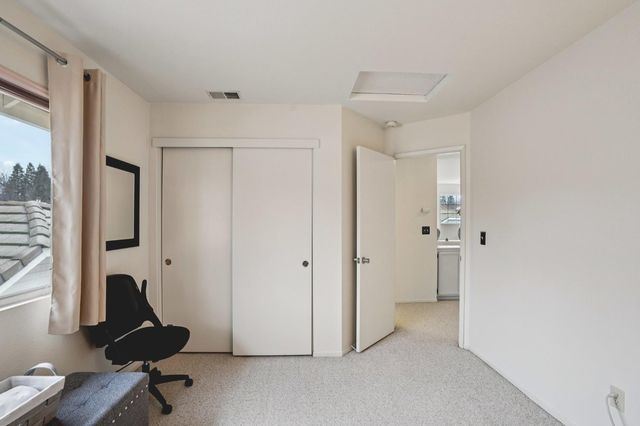 321 Baird Dr, Folsom, CA 95630