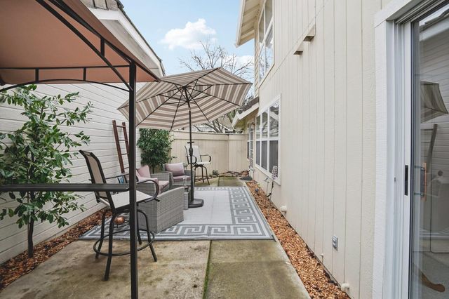 321 Baird Dr, Folsom, CA 95630