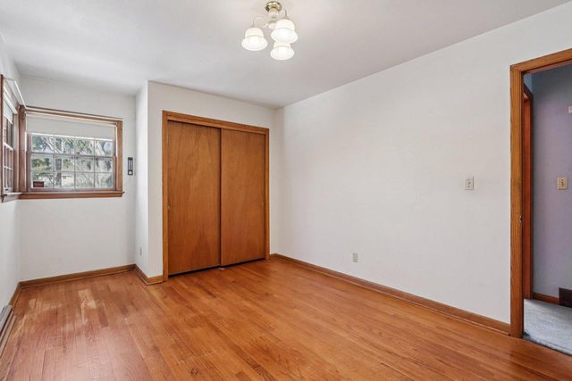 5215 Morningside DRIVE, Greendale, WI 53129