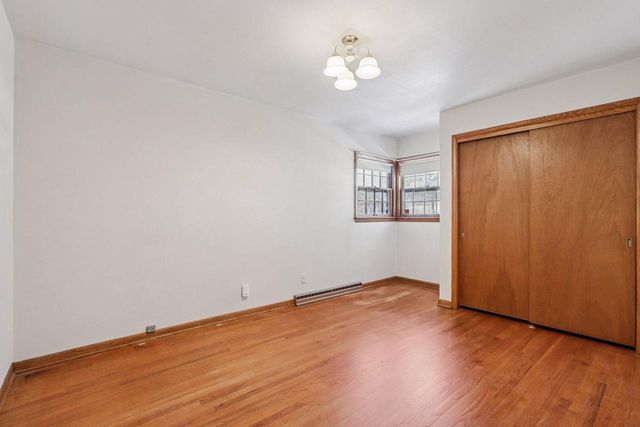 5215 Morningside DRIVE, Greendale, WI 53129