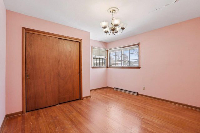 5215 Morningside DRIVE, Greendale, WI 53129