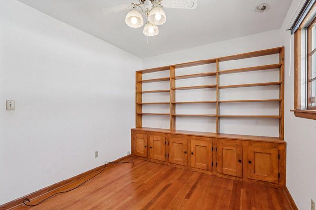 5215 Morningside DRIVE, Greendale, WI 53129