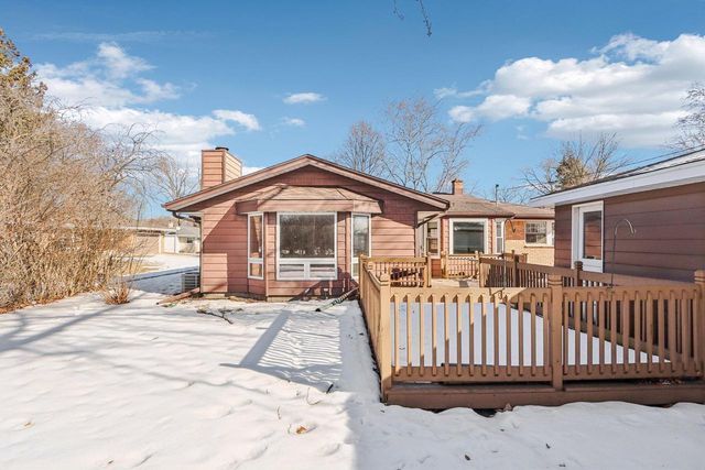 5215 Morningside DRIVE, Greendale, WI 53129