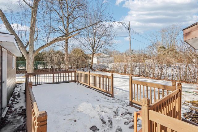 5215 Morningside DRIVE, Greendale, WI 53129