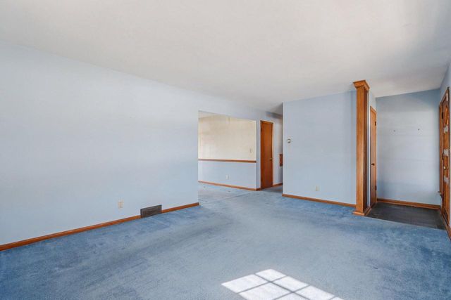 5215 Morningside DRIVE, Greendale, WI 53129