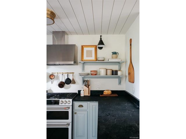 30776 Burland Rd, Golden, CO 80403