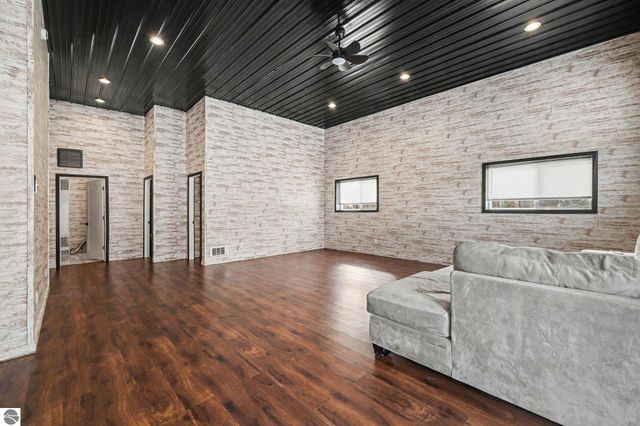 8923 SE Torch Lake Drive, Alden, MI 49612