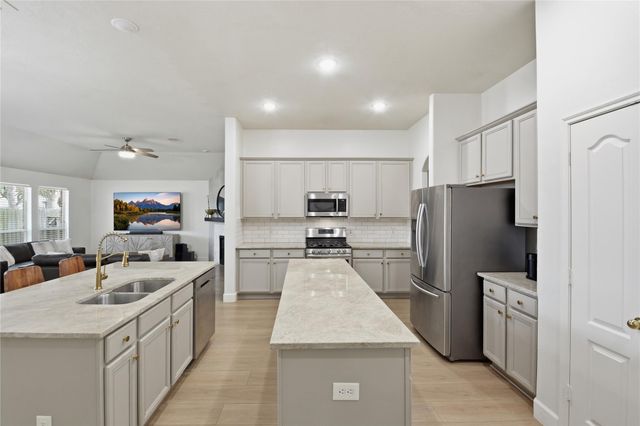 17706 Windsor Grove Lane, Houston, TX 77084