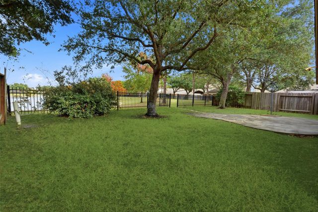 17706 Windsor Grove Lane, Houston, TX 77084