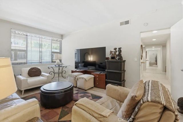 5555 Canyon Crest 2F, Riverside, CA 92507