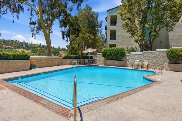 5555 Canyon Crest 2F, Riverside, CA 92507