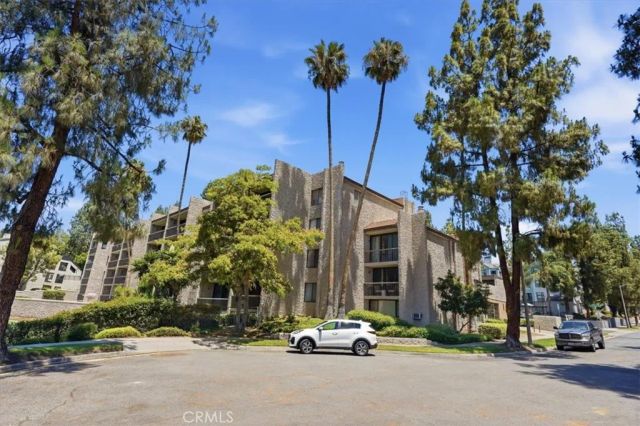 5555 Canyon Crest 2F, Riverside, CA 92507