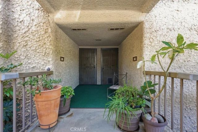 5555 Canyon Crest 2F, Riverside, CA 92507