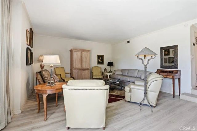 5555 Canyon Crest 2F, Riverside, CA 92507