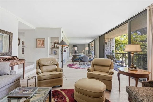 5555 Canyon Crest 2F, Riverside, CA 92507