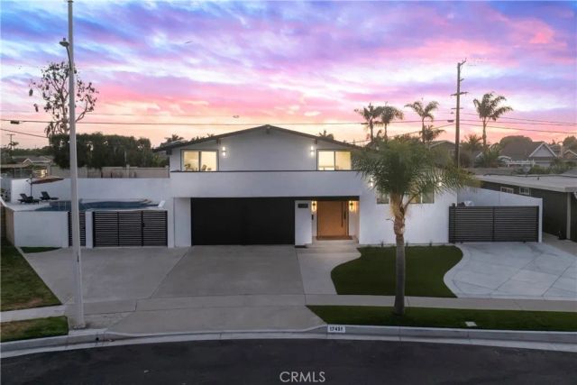 17451 Avalon, Huntington Beach, CA 92647