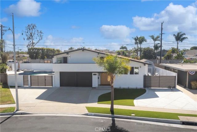 17451 Avalon, Huntington Beach, CA 92647