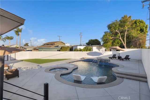 17451 Avalon, Huntington Beach, CA 92647