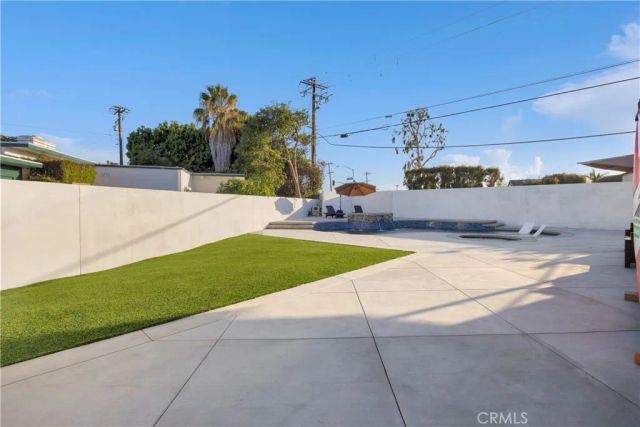 17451 Avalon, Huntington Beach, CA 92647