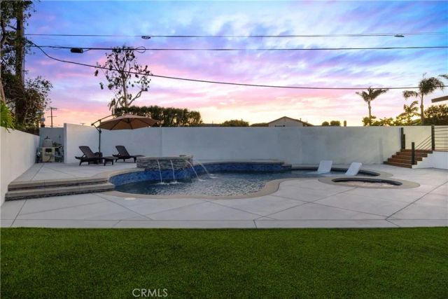 17451 Avalon, Huntington Beach, CA 92647