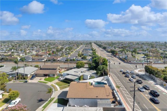 17451 Avalon, Huntington Beach, CA 92647