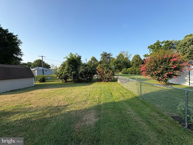 186 CROSSWICKS RD, Bordentown, NJ 08505
