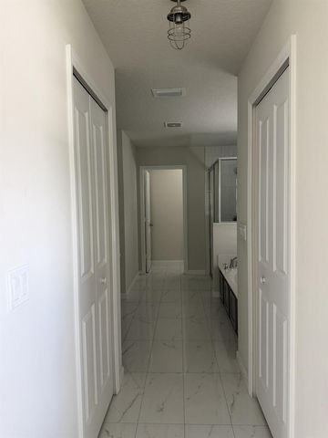4634 SW Athena Drive, Port Saint Lucie, FL 34953
