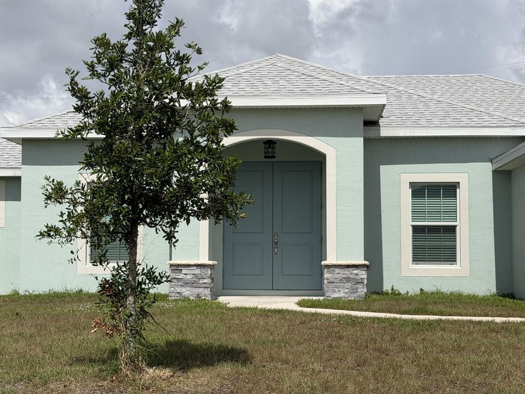 4634 SW Athena Drive, Port Saint Lucie, FL 34953