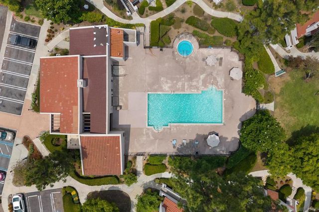 17925 Caminito Pinero 270, San Diego, CA 92128