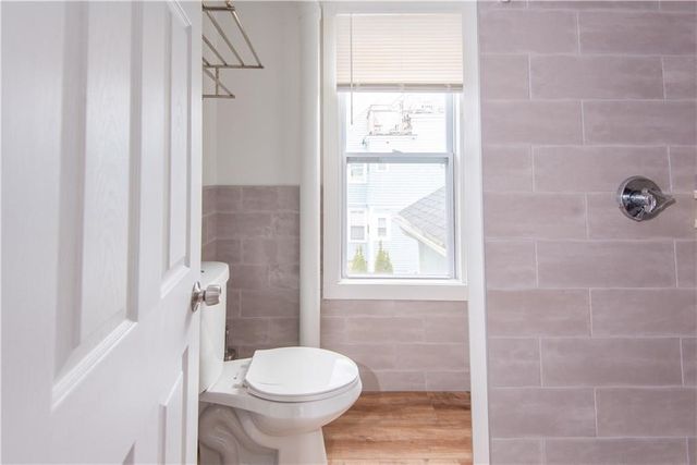 11 Brewer Street, Newport, RI 02840
