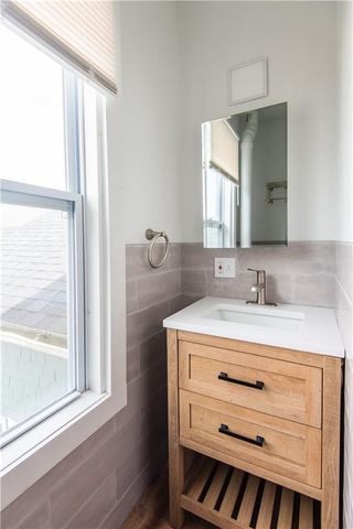 11 Brewer Street, Newport, RI 02840