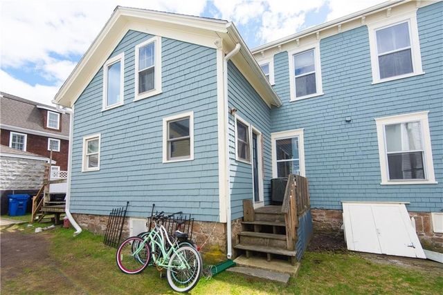 11 Brewer Street, Newport, RI 02840