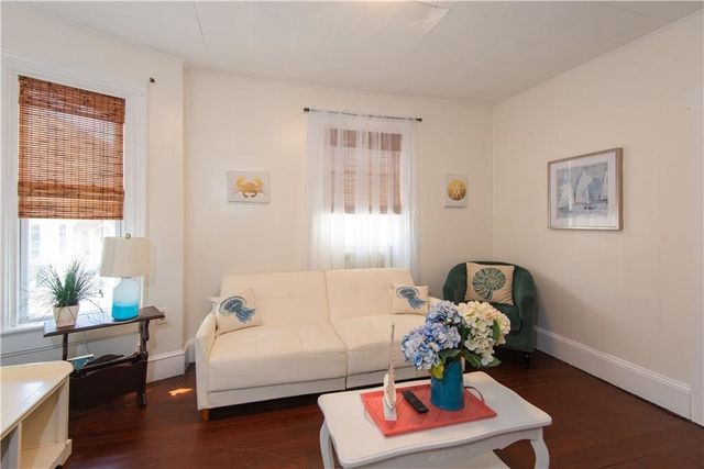11 Brewer Street, Newport, RI 02840