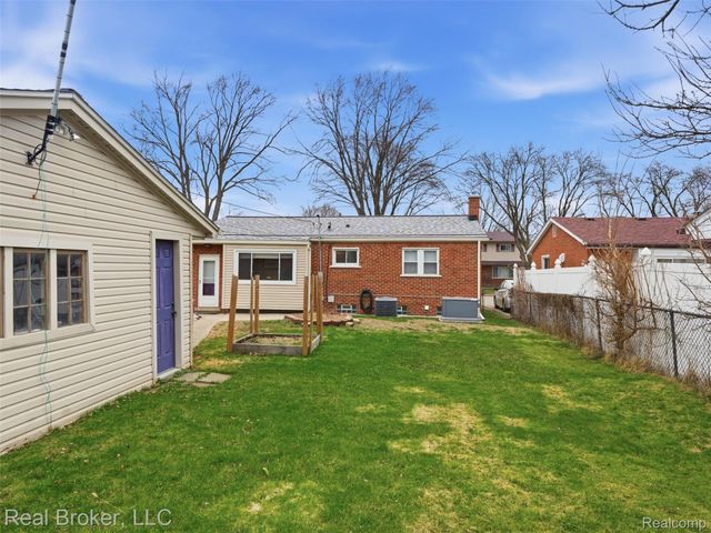 1584 Beaupre Avenue, Madison Heights, MI 48071