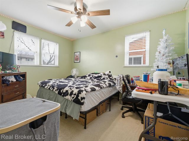 1584 Beaupre Avenue, Madison Heights, MI 48071