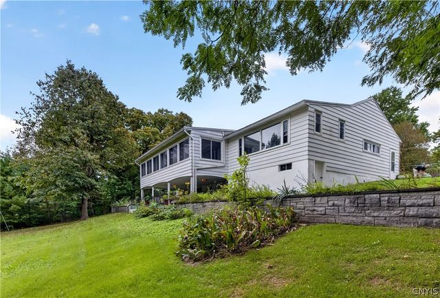108 Fayette Circle, Manlius, NY 13066