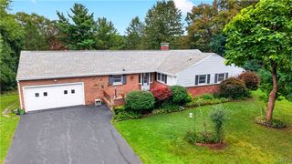 108 Fayette Circle, Manlius, NY 13066