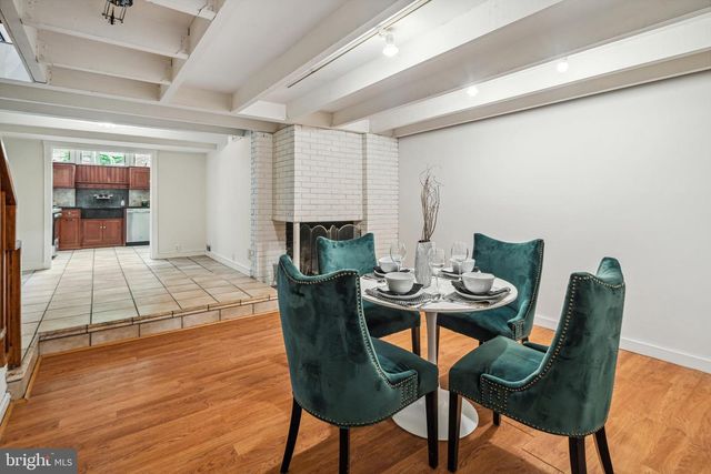 333 S 6TH ST, Philadelphia, PA 19106