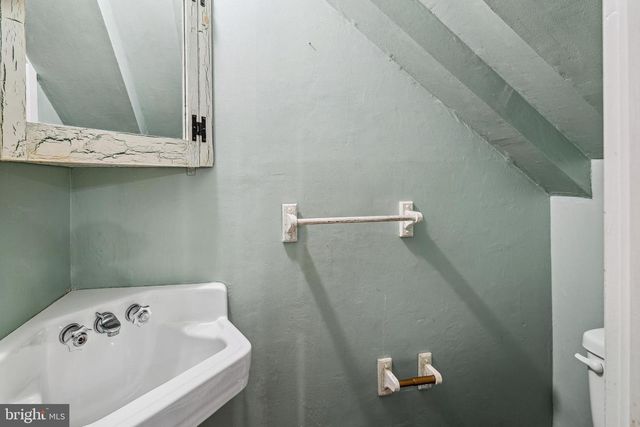 333 S 6TH ST, Philadelphia, PA 19106